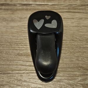 Stampin’ Up 3 Hearts Whale Tail Punch